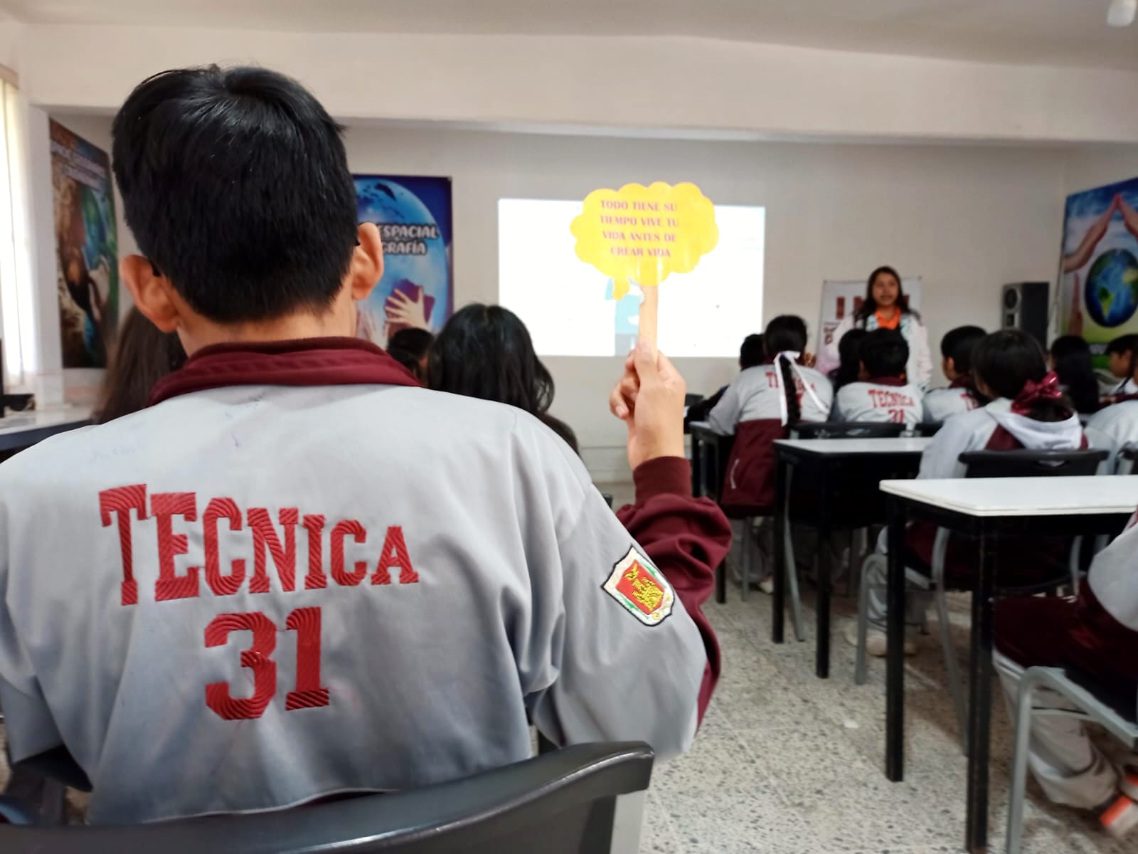 Chiautempan refuerza pláticas escolares sobre prevención del embarazo adolescente
